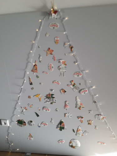 Árvore de Natal no espaço escola