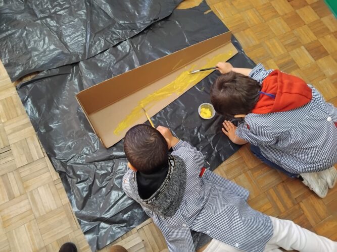 Pintura do esqueleto da árvore