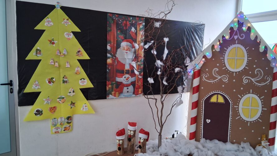 A árvore Amarela da Compal da Escola E. B. Vale de S. Martinho.