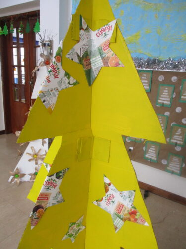 palavra Compal visível.