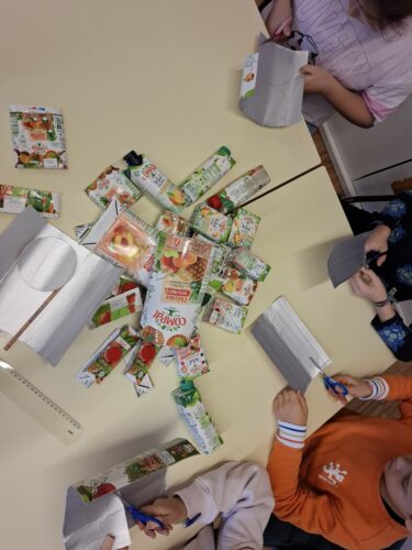 Símbolo da Compal e da Tetra Pak.