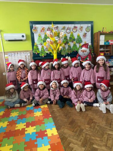 Feliz Natal com a nossa árvore tão original!