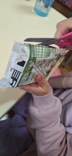 Recorte dos pacotes da Compal.