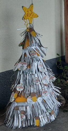 A árvore amarela, fizemos com satisfação !<br/>Compal é muita fruta, depois vai pro embalão!