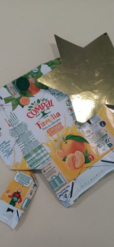 Recorte de embalagens.