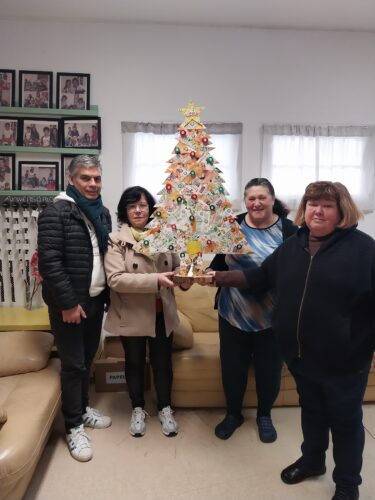 Trabalho final e os alunos participantes.