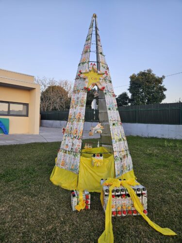 Árvore no espaço da Instituição