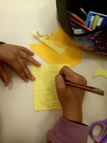 O processo de construção da Árvore de Natal