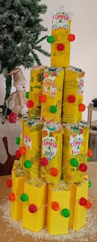 Árvore de Natal Amarela 2025