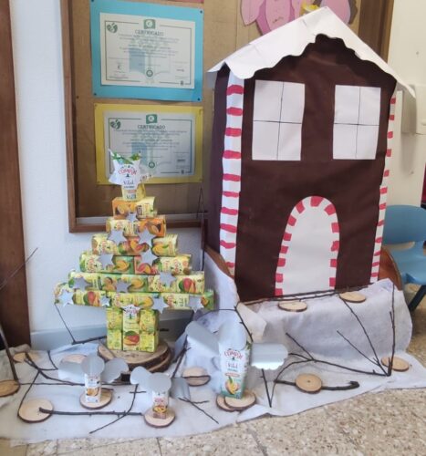 Decoração da entrada do Jardim de Infância