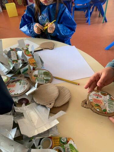 Colagem dos moldes Compal