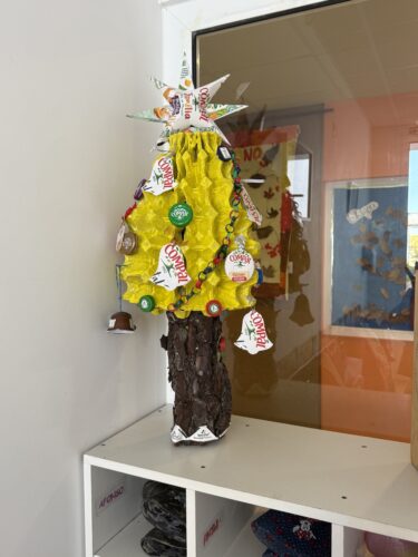 Árvore de Natal no pré-escolar.