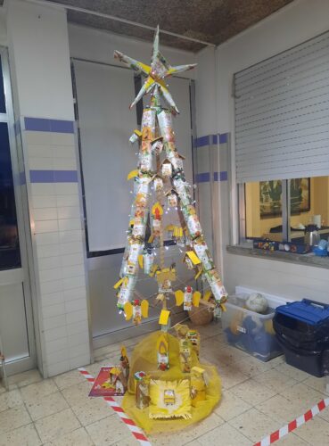 Arvore de Natal e presépio