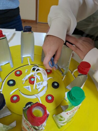 Destaque para a integração dos símbolos da Tetra Pak e da Compal na elaboração da árvore.