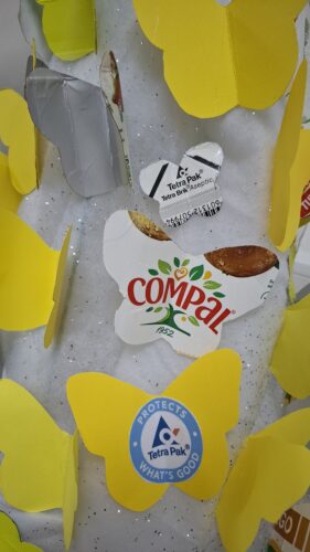 Símbolos da "Compal" e "Tetrapack"