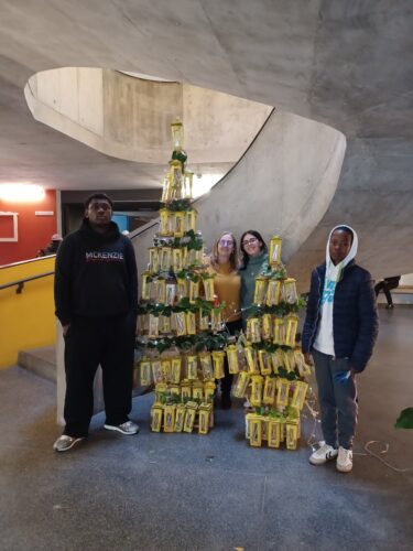 Natal Amarelo na Escola Secundária Braamcamp Freire.jpg