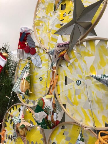 Embalagens de Compal + Ecoponto Amarelo + Natal