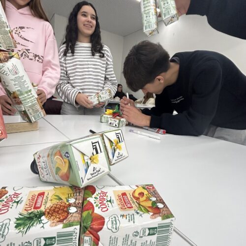 Processo de Construção da Árvore de Natal