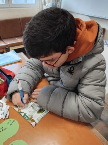 A analisar uma embalagem da Compal e que formas lhe dar.