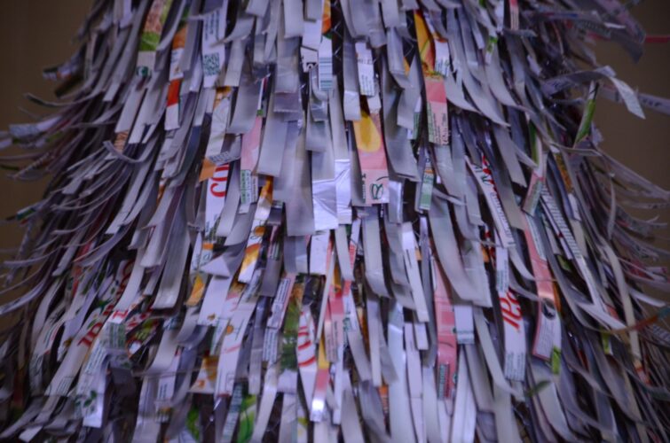 Detalhe da arvore aonde se podem verificar os logos Tetra e compal