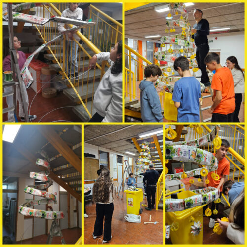 Montagem da Árvore de Natal Amarela no pavilhão 0 (entrada da escola).