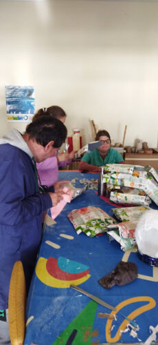 Abertura, limpeza e secagem das embalagens da Compal