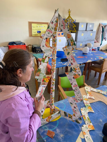 Processo de montagem da árvore na base